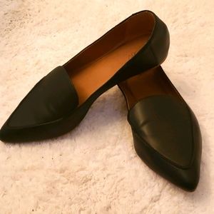 Abound Pointy toe flat in size 6M